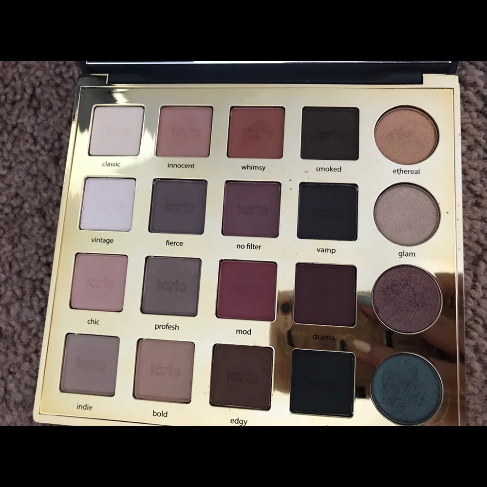 Eyeshadow pallet